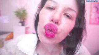 Megaplaygirl – Mommy teach you how to kiss