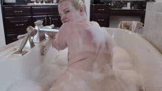 Sexyblonde69xx – Cum in Mommy Son Wet and Waiting Extended